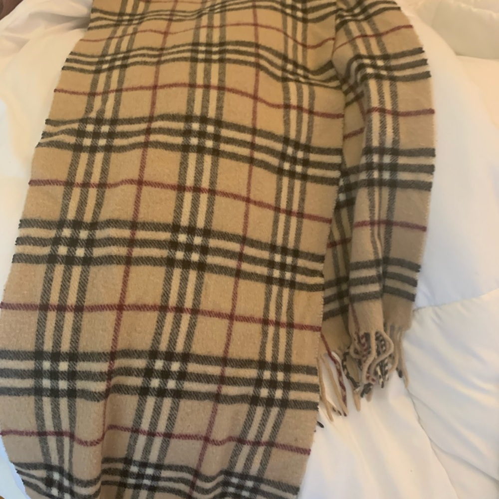 BURBERRY SCARF